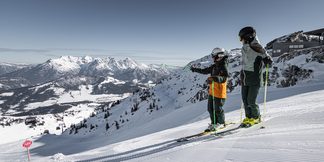 Skifahrer im Skicircus Saalbach